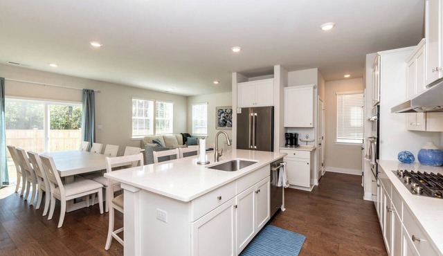 Brand New Construction- 2026 Listing West Cape May. Sleeps 10 ~LINENS INCLUDED~