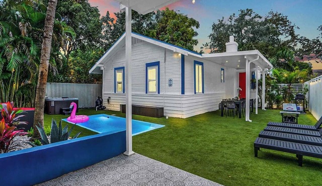 Bungalow House | 6BR pool | Little Havana