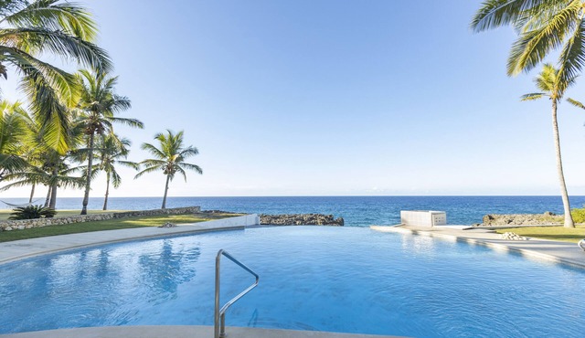 Casa Nina Oceanfront Villa-a Paradise in Sosua, DR.
