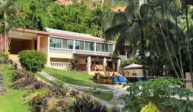 Casa se campo entre montañas Quisqueya paisa