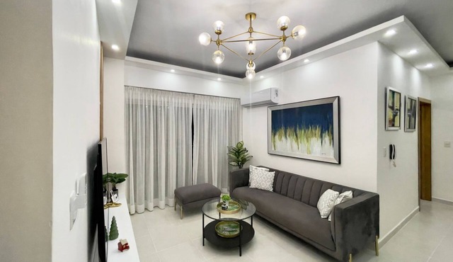 Cozy Pool/Gym apartment 5 min from Agora Mall
