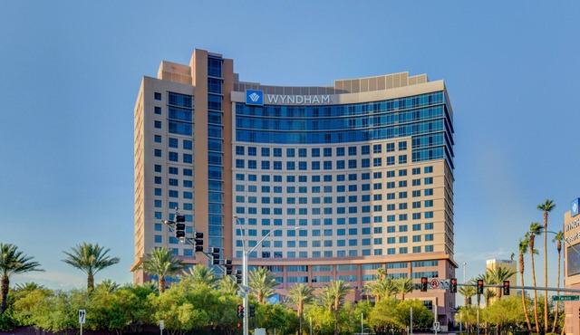 Desert Blue 2 bedroom 2 bath condo - near strip