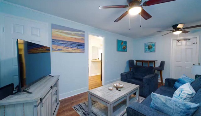 Dolphin Retreat Entire rental unit in Brunswick, Georgia