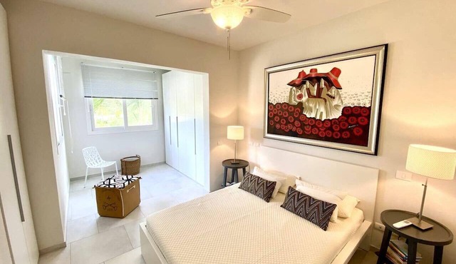 Excellent 3-bedroom condo with AC in adorable Dominicus