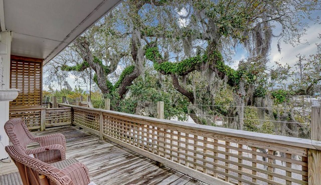 Experience Coastal Luxury at The Waterway 405: Marina Views, Pool, Dining!