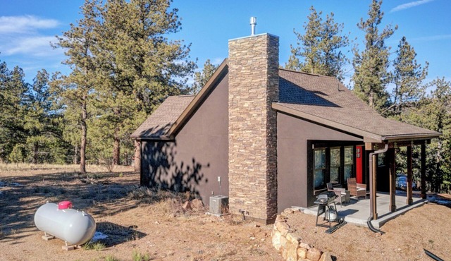 Fallen Tree Lodge