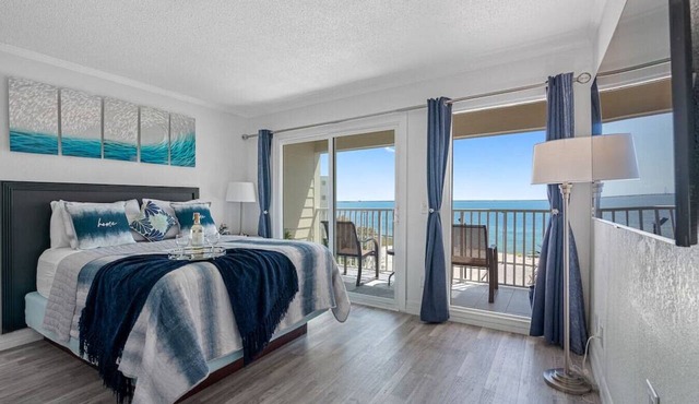 Forever Beach View, Sailport Resort Condos Tampa!