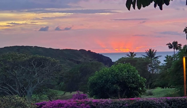 "Front Row" Ocean & Island Views 2 Bedroom