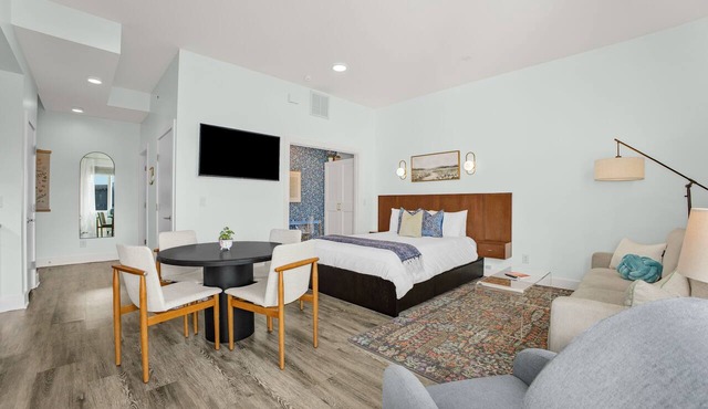 HausTN Studio - 3 Miles to Broadway with Free Reserved Parking!