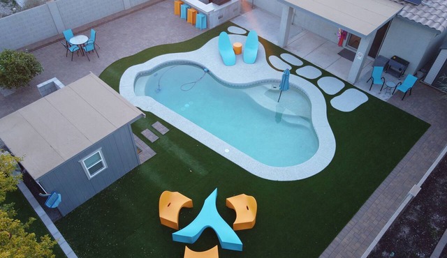 Heated Pool Oasis with Mountain Views, Sleeps 6