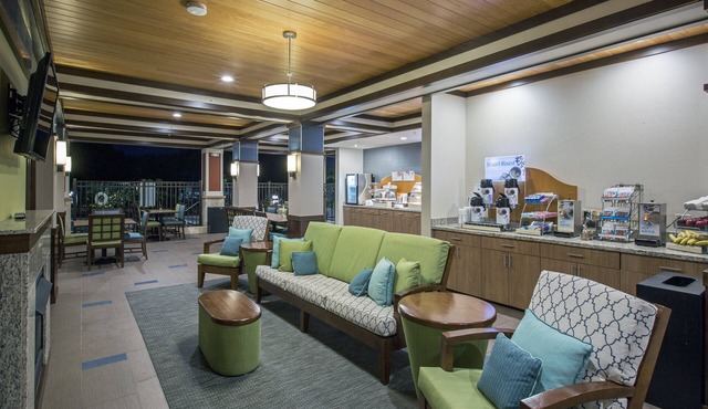 Holiday Inn Express Hotel & Suites Kailua-Kona by IHG