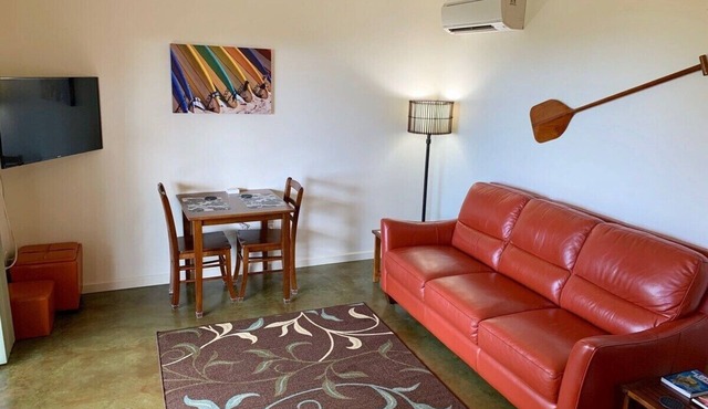 Immaculate; Air Cond; Ocean/Garden views; WiFi N