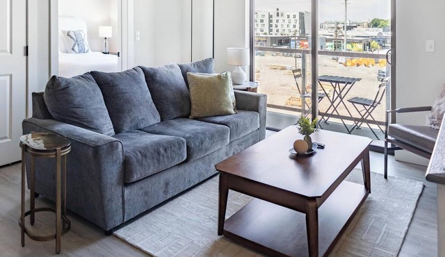 Landing | Modern 2BD, Courtyard, Clubhouse