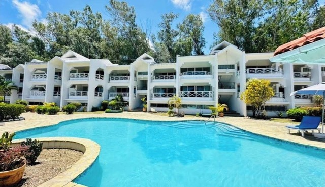 Luxurious 2 bed condo in Sosua! Family and Guest friendly. 5 mins from airport!