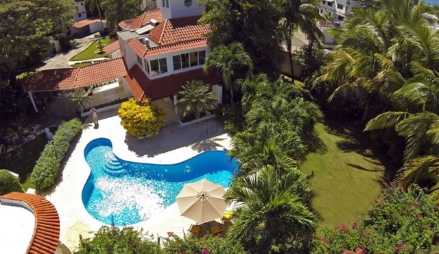 Luxury 8 Bedrooms 8 Bathrooms Villa in Sosua