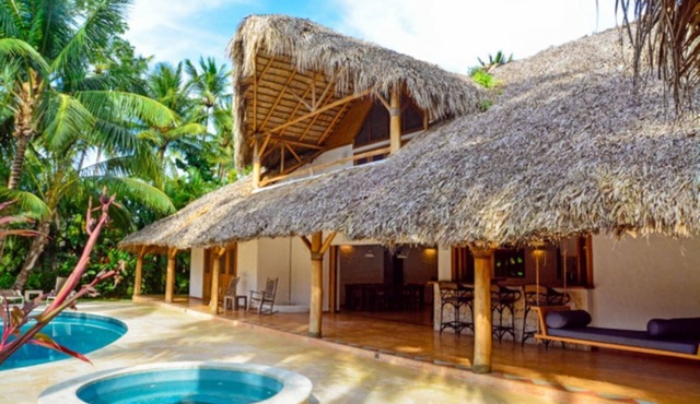 Luxury Villa 50m from Playa Coson