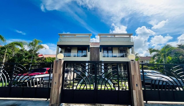 Marvelous 9-bedroom house with AC in sunny Punta Cana