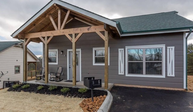 Minutes From The Heart Of Pigeon Forge/Hot Tub/New