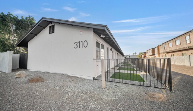 Modern Arcadia Lite Suite Near Airport & Dining