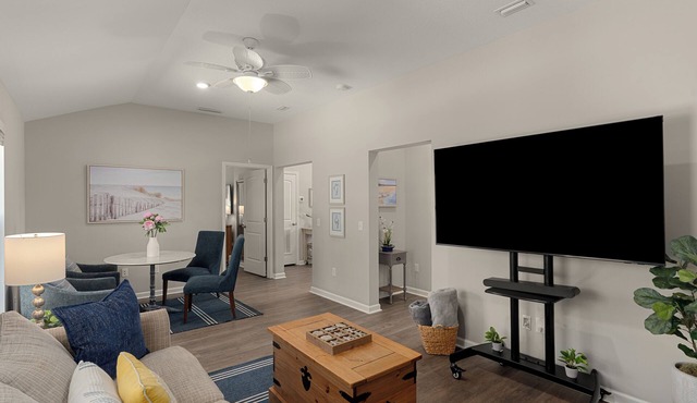 Ocean Oasis by Avantstay | Block to Beach | West PCB, Pet-Friendly