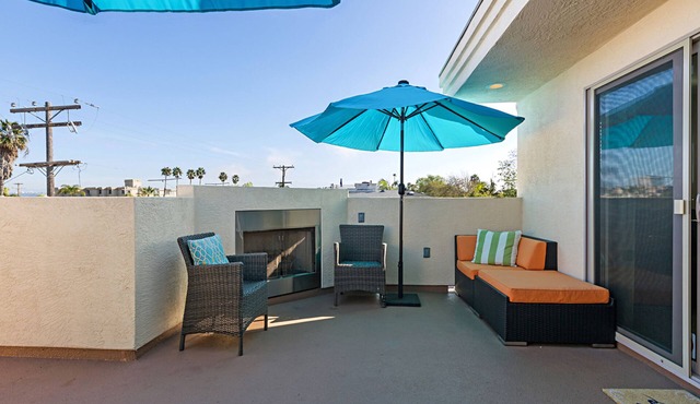 Pacific Beach/Crown Point - Super Clean 4 Bedroom Oasis beach home