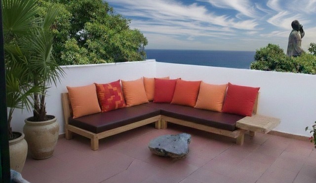 Penthouse with sea view, colonial center with super large balcony.