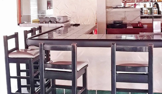 Pool/billiard/cable TV/WiFi/free shuttle to beach/free breakfast…