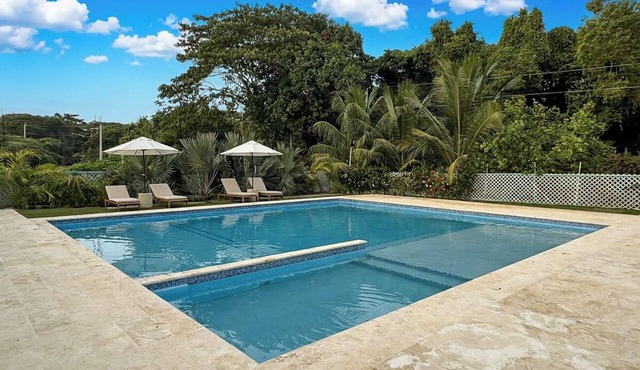 Prime Villa w/Private Pool Sleeps 18+ Near Ensenada & Punta Rucia Beaches