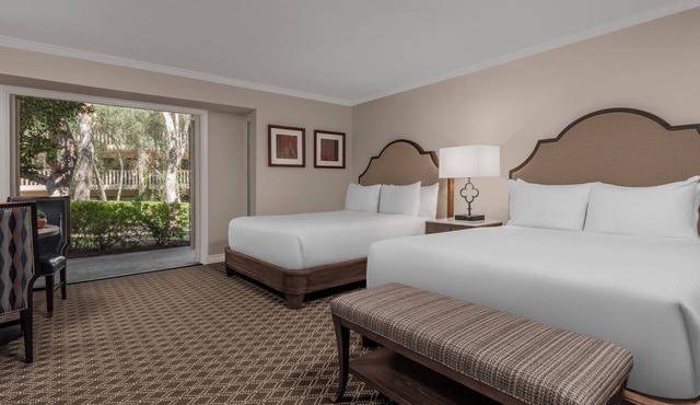 Resort View with Patio 2 Queens Rooms at Rancho Bernardo Inn San Diego, 2 Units