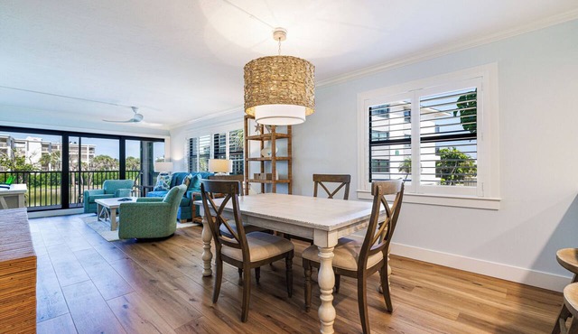 🌺Sand Pointe 111, End Unit Condo, Gulf View POOL NOT OPERATIONAL🐟
