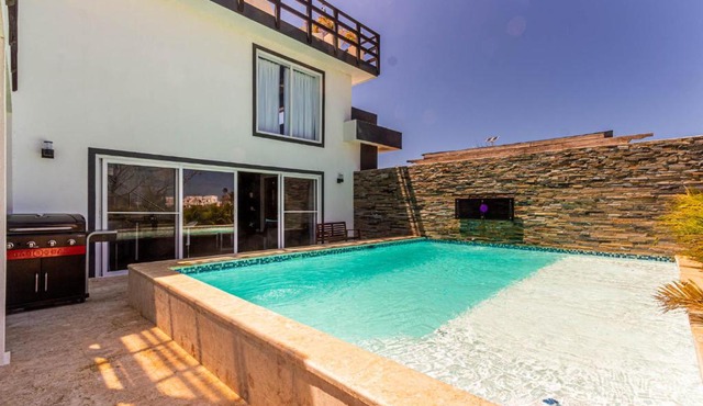 Sosua Ocean Village, Villas Nuevas con piscinas privadas!