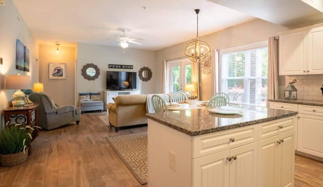 South Harbor Serenity: Early Bird Special!