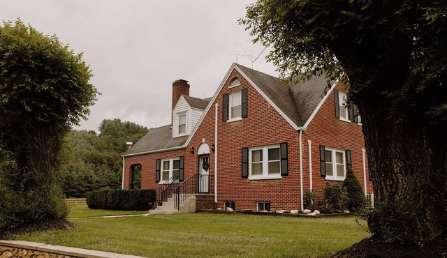 Spacious 4-bedroom house in terrific Galax with AC. Family friendly! Large yard.