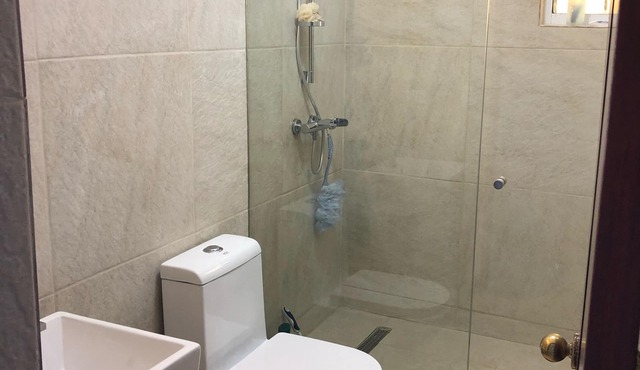 Steps away from the beach! Gated, shopping near by, Newly renovated, parking Inc