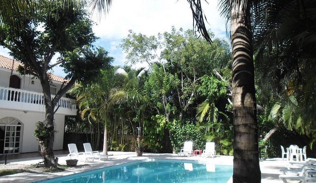 Studio in central Sosua, pool/Wi-Fi/cable TV, guest-friendly