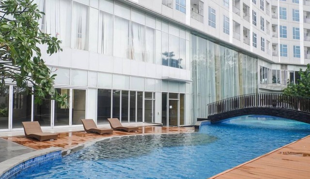 Stunning and Elegant 2BR at Grand Sungkono Lagoon Apartment