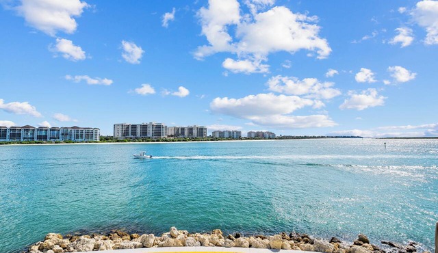 Sweeping Gulf Views!
