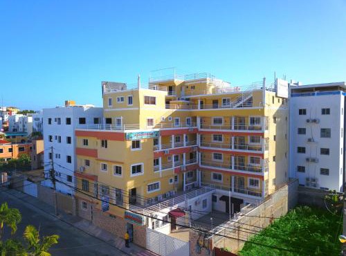 Tropical Island Aparthotel & Vacation Rentals