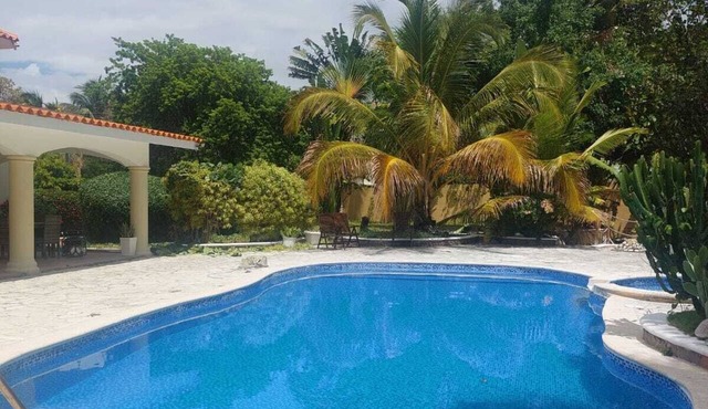 VILLA COMPLETA EN NIZAO BANI REPUBLICA DOMINICANA FRENTE AL MAR