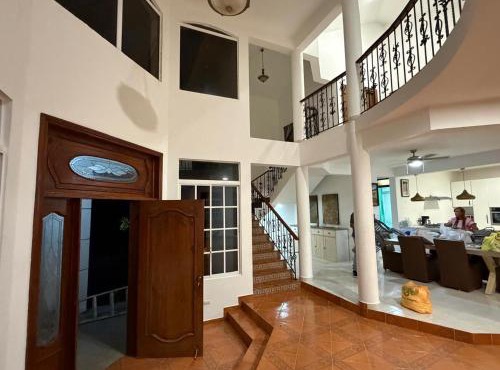 villa la dueña
