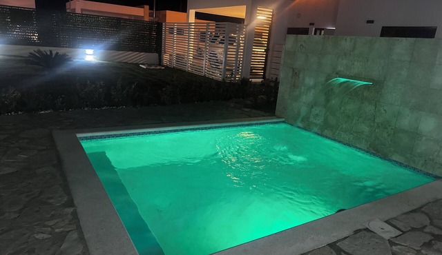 VILLA GREEN PARADISE GATED COMMUNITY SECURITY 24 HOURS