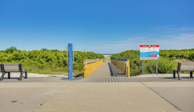 Wildwood Crest Condo w/Pool & Beach Access!