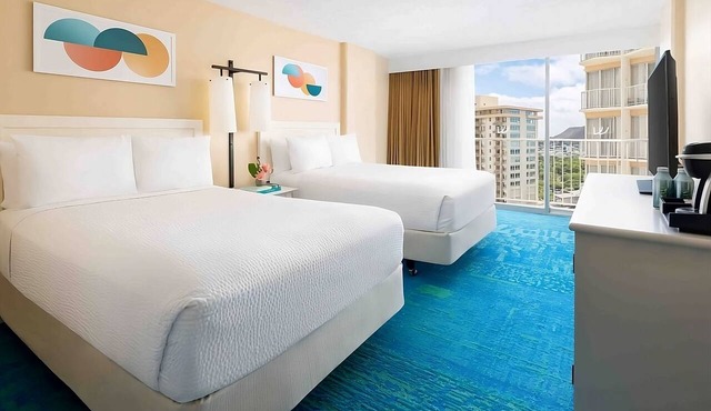 Your Home Away From Home! City View, Beachfront Property, Onsite Swimming Pool