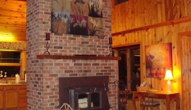 Your perfect Get-Away with lovely mountain views! "5 Star" Property!