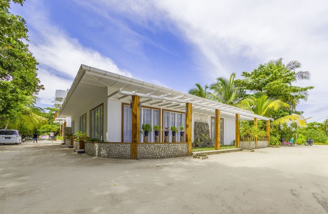 Dhigurah Retreat Beach
