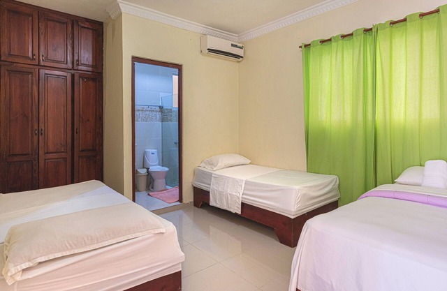 Spacious 1 Bedroom Apartment 3 Beds in Corales del Sur - Parque del Este