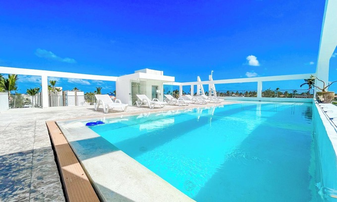 Bavaro Hotel | STUDIOS and SUITES Ducassi ROOFTOP POOL