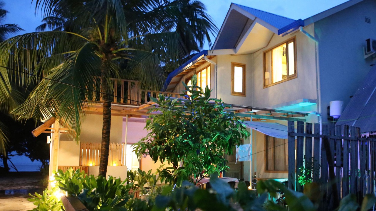 Photo of Buildings in Dhangethi