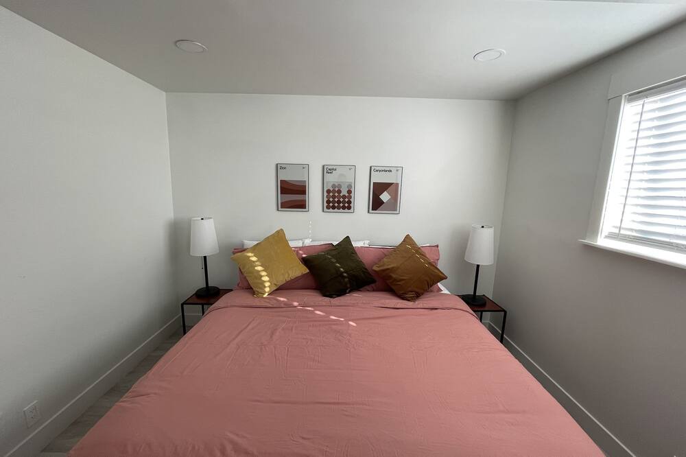 Photo of Bedroom in Millcreek