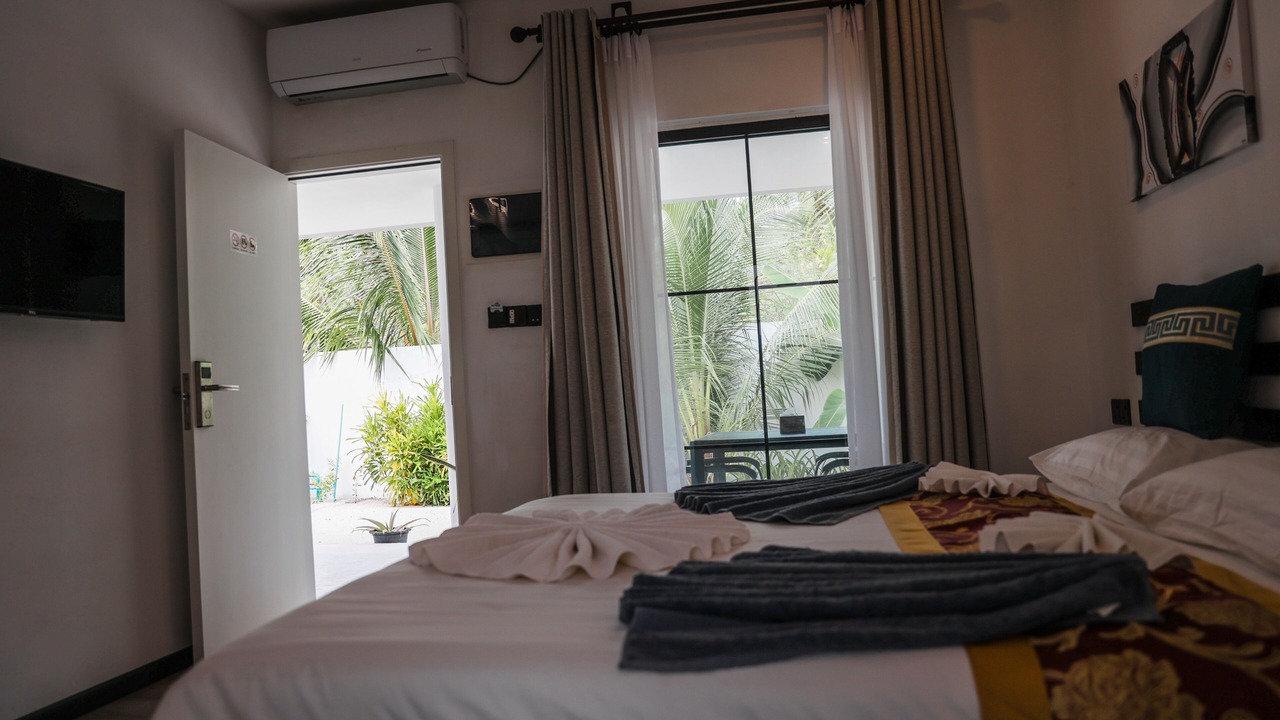 Photo of Bedroom in Thoddoo